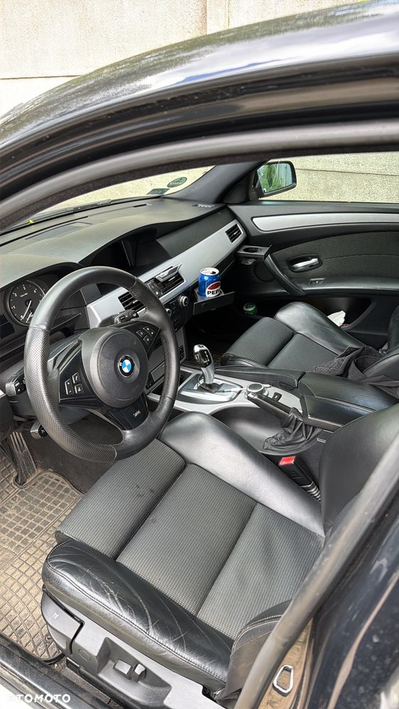 BMW Seria 5 525d Edition Sport - 14