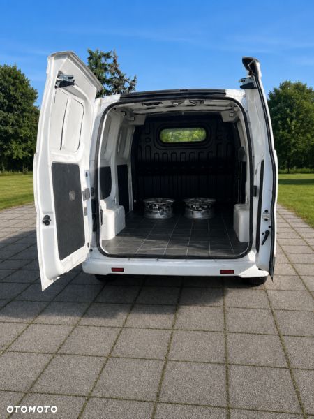 Nissan NV200 Combi - 4