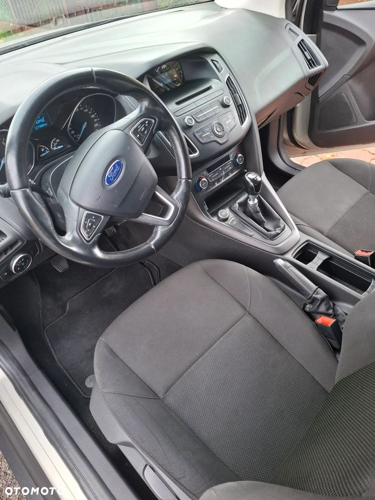 Ford Focus 1.0 EcoBoost Trend - 11