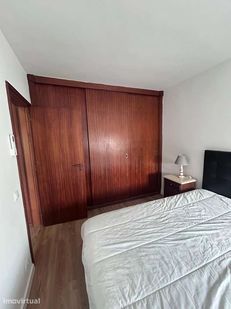 Apartamento Moderno de 2 Quartos, 6º andar e Garagem - Grande imagem: 3/18