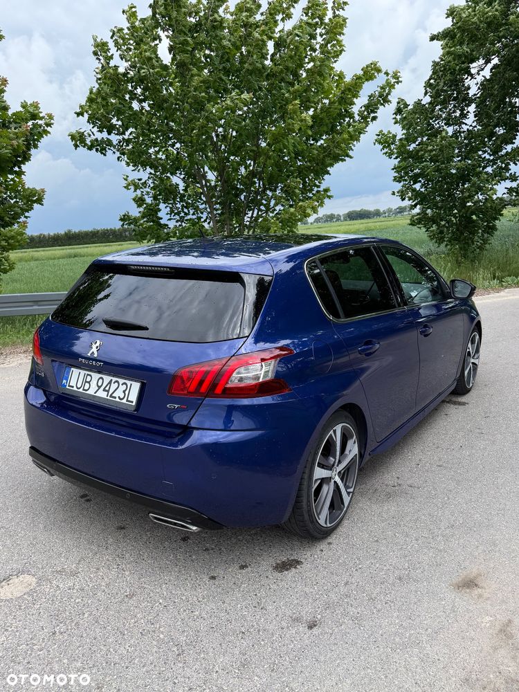 Peugeot 308 - 8