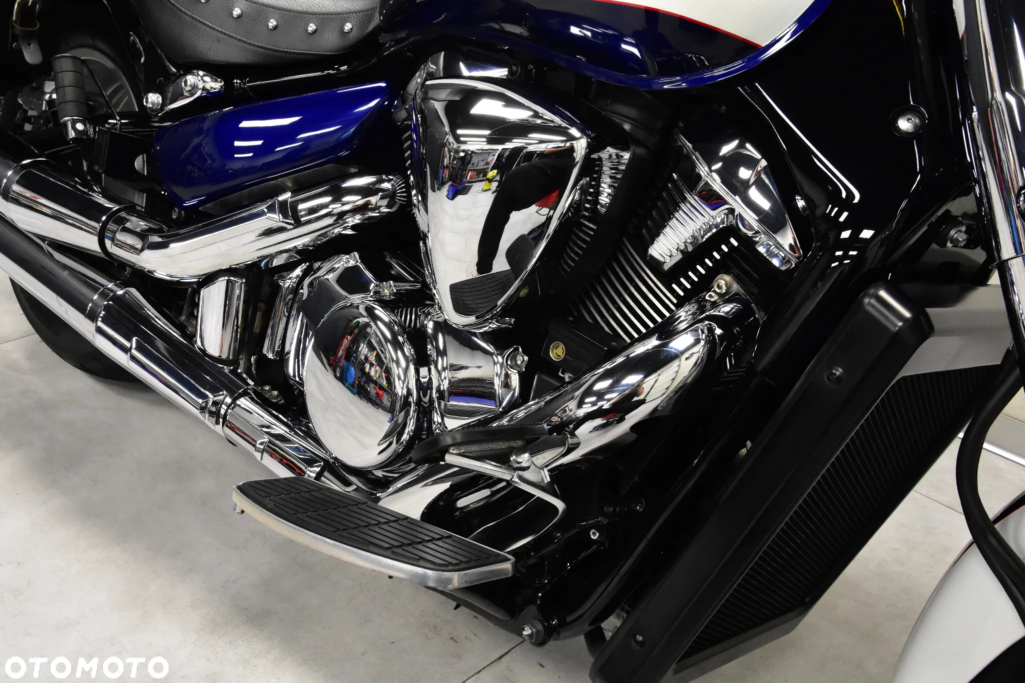 Suzuki Intruder - 28