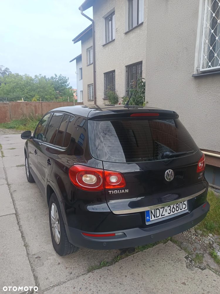 Volkswagen Tiguan - 2