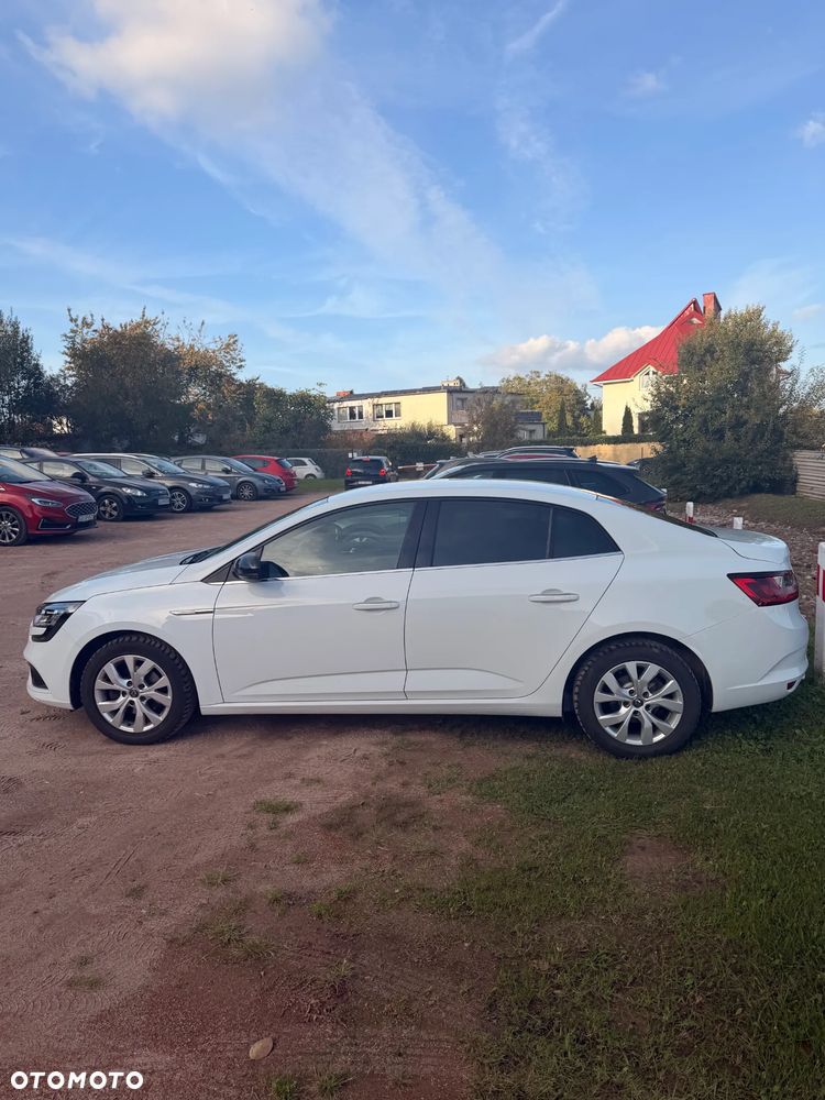 Renault Megane 2020 photo 2