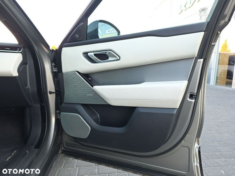 Land Rover Range Rover Velar 2.0d R-Dynamic - 18