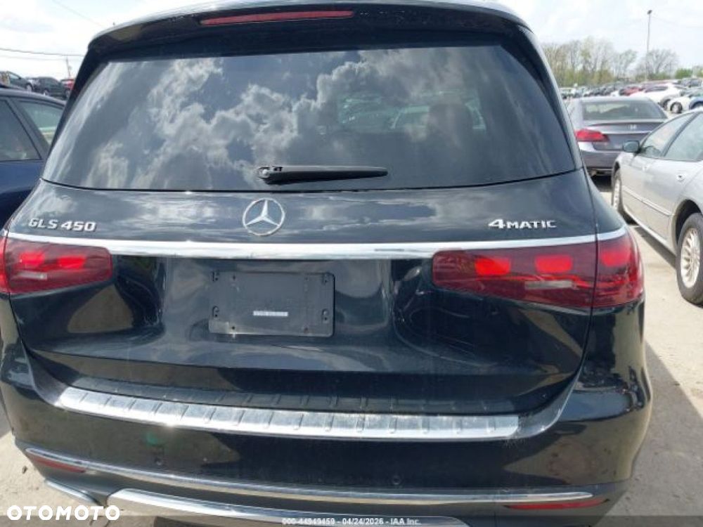 Mercedes-Benz GLS - 8