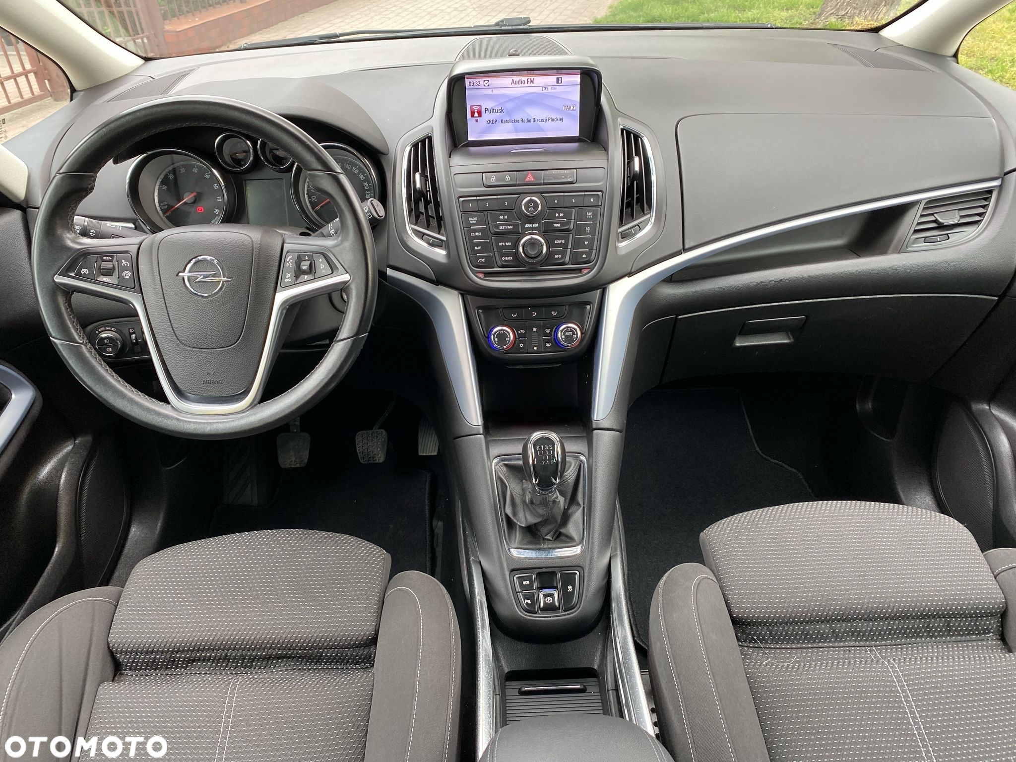 Opel Zafira Tourer 1.4 Turbo Business Edition - 17