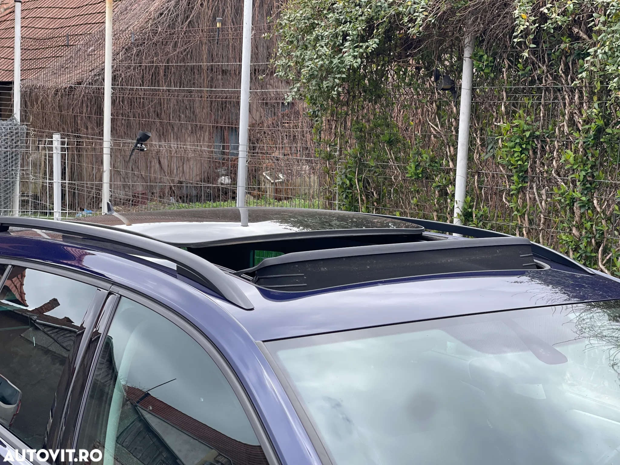 Volkswagen Golf 1.6 TDI Comfortline - 3