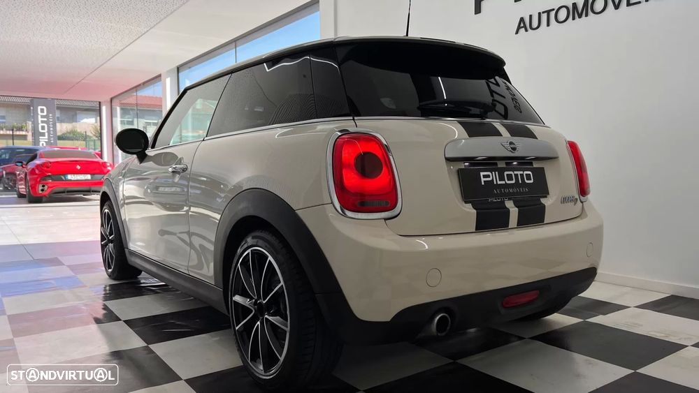 MINI 3 Portas One D - 10