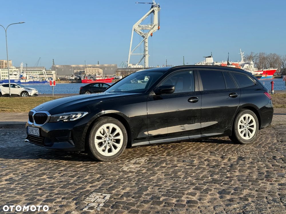 BMW Seria 3 320d xDrive Edition Luxury Line Purity - 4