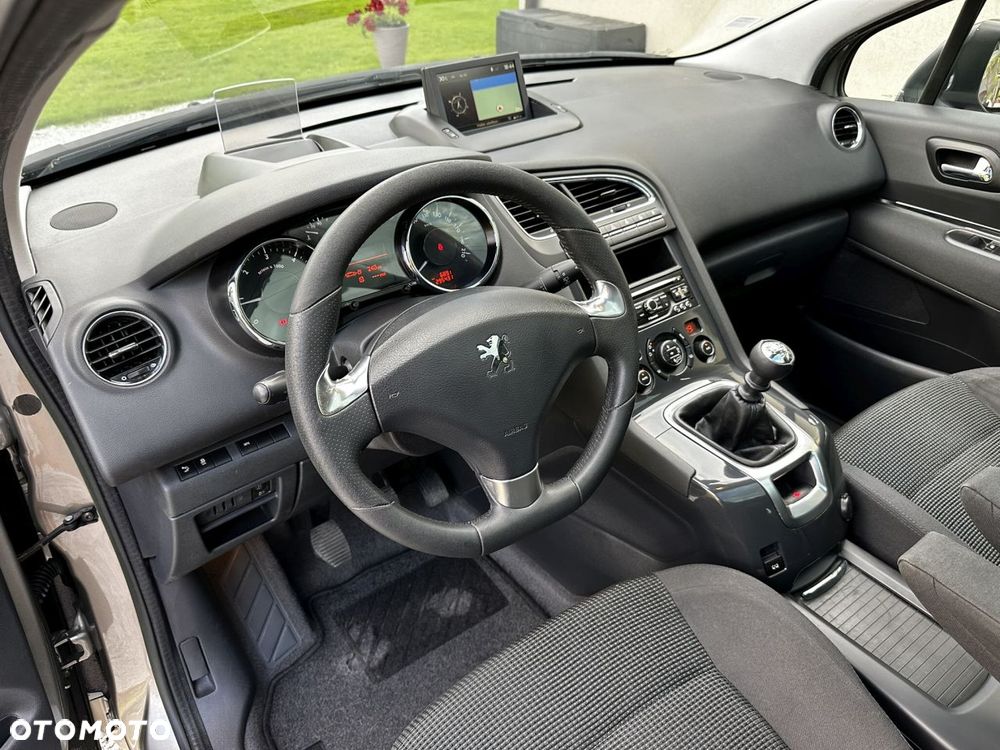 Peugeot 5008 HDI FAP 150 Allure - 15