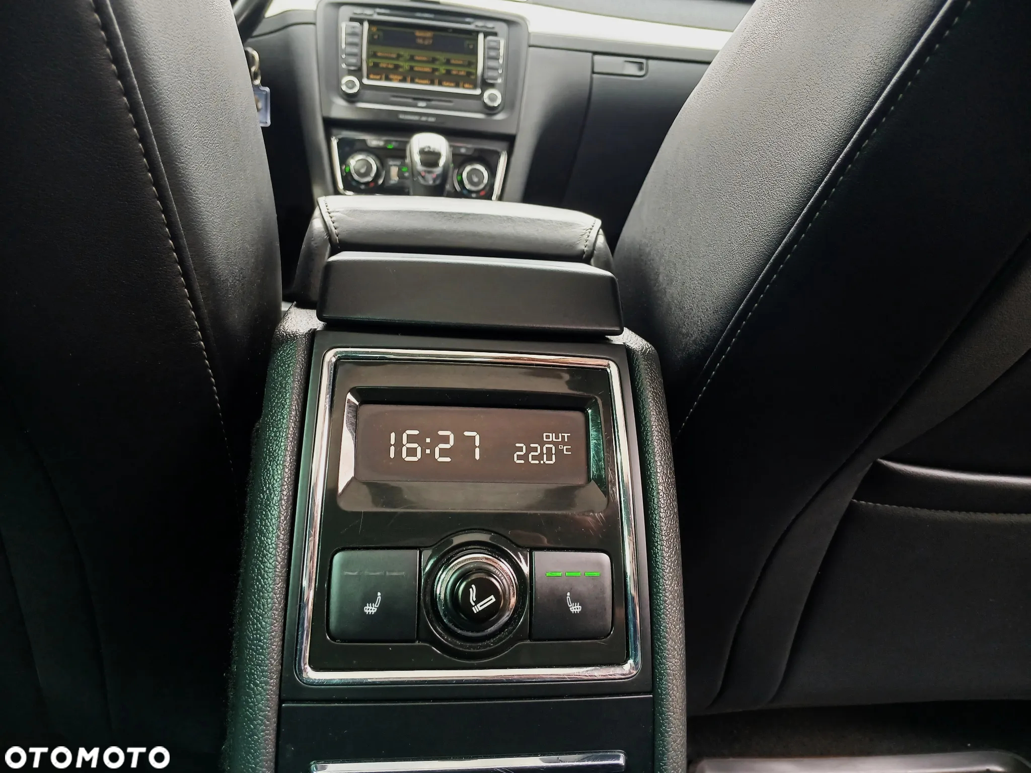 Skoda Superb 2.0 TDI Elegance - 29