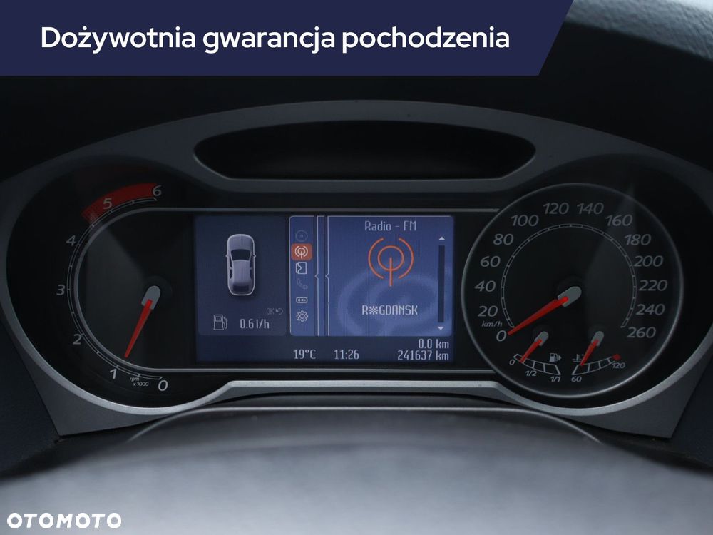 Ford S-Max - 13