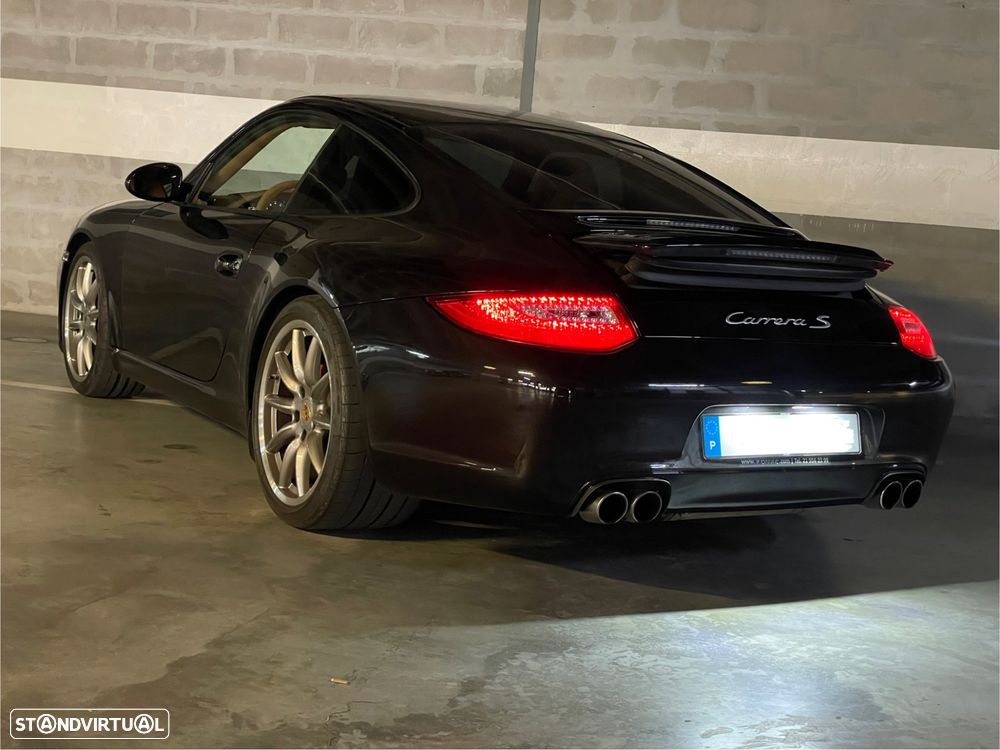 Porsche 911 (997) Carrera S - 5