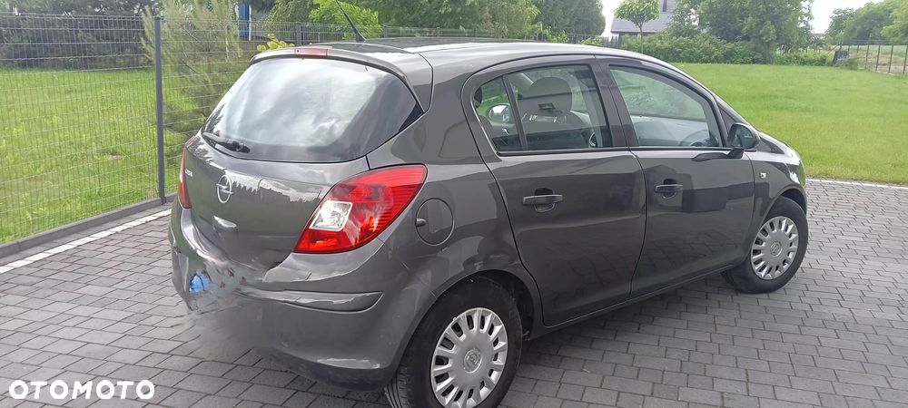 Opel Corsa - 2