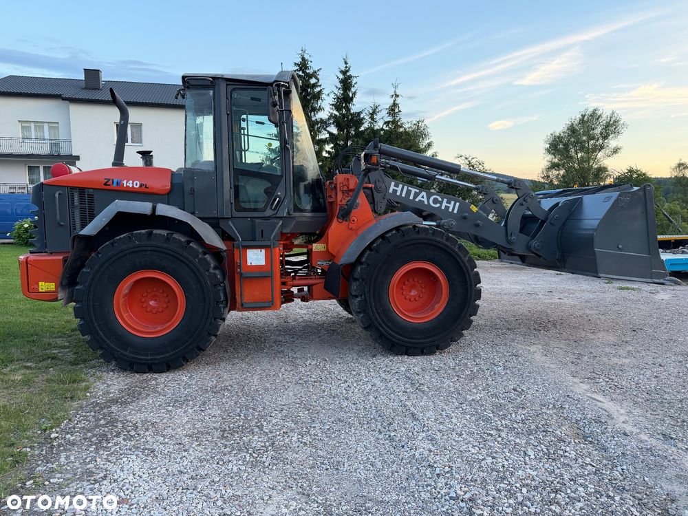 Hitachi ZW140 - 3