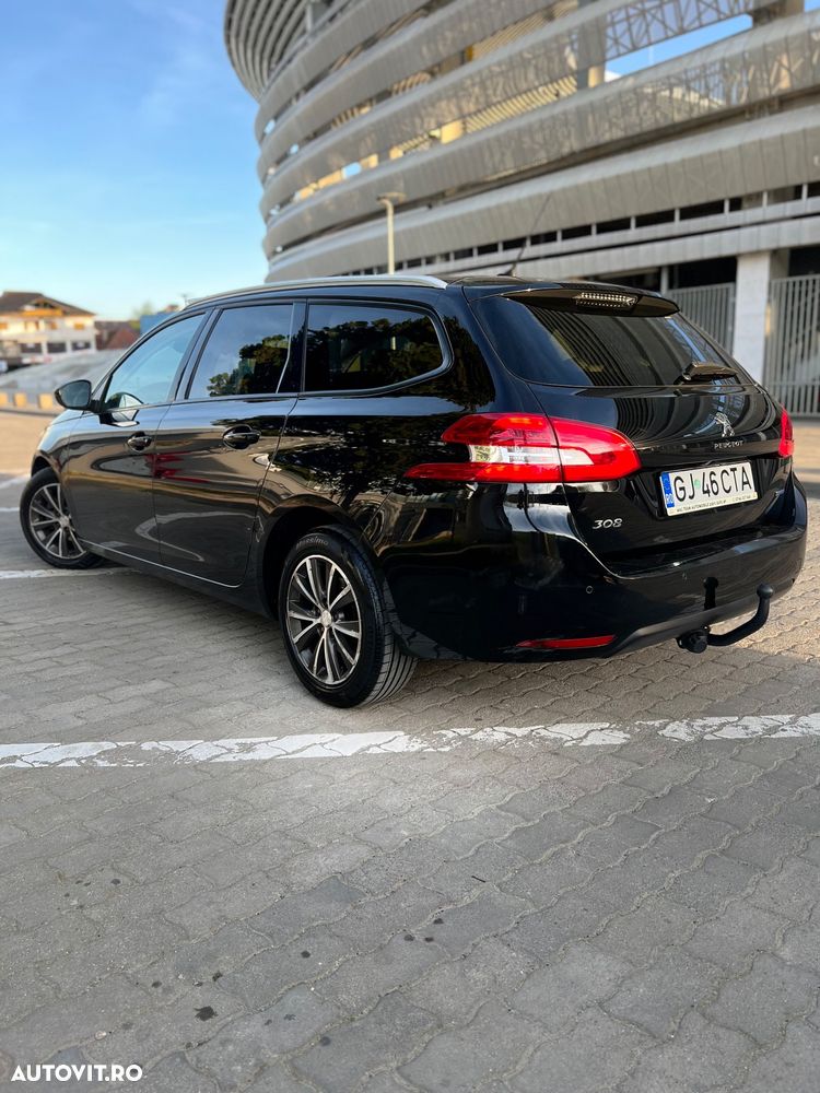Peugeot 308 - 4