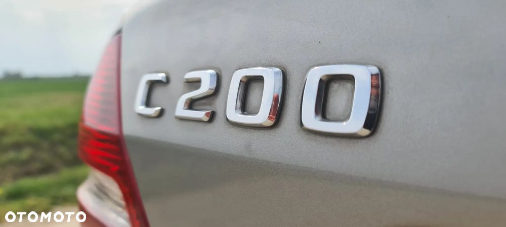 Mercedes-Benz Klasa C 200 T CDI Classic - 15