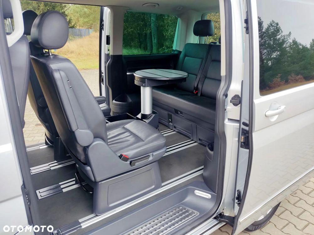 Volkswagen Multivan - 17