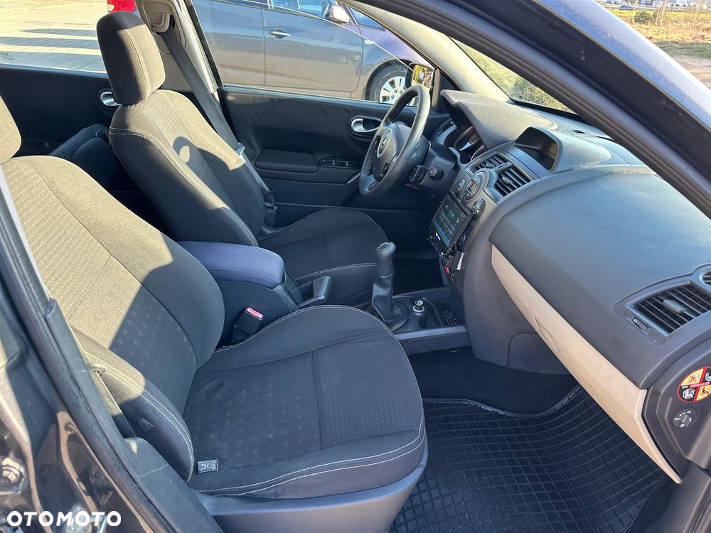 Renault Megane 1.6 Privilege - 16