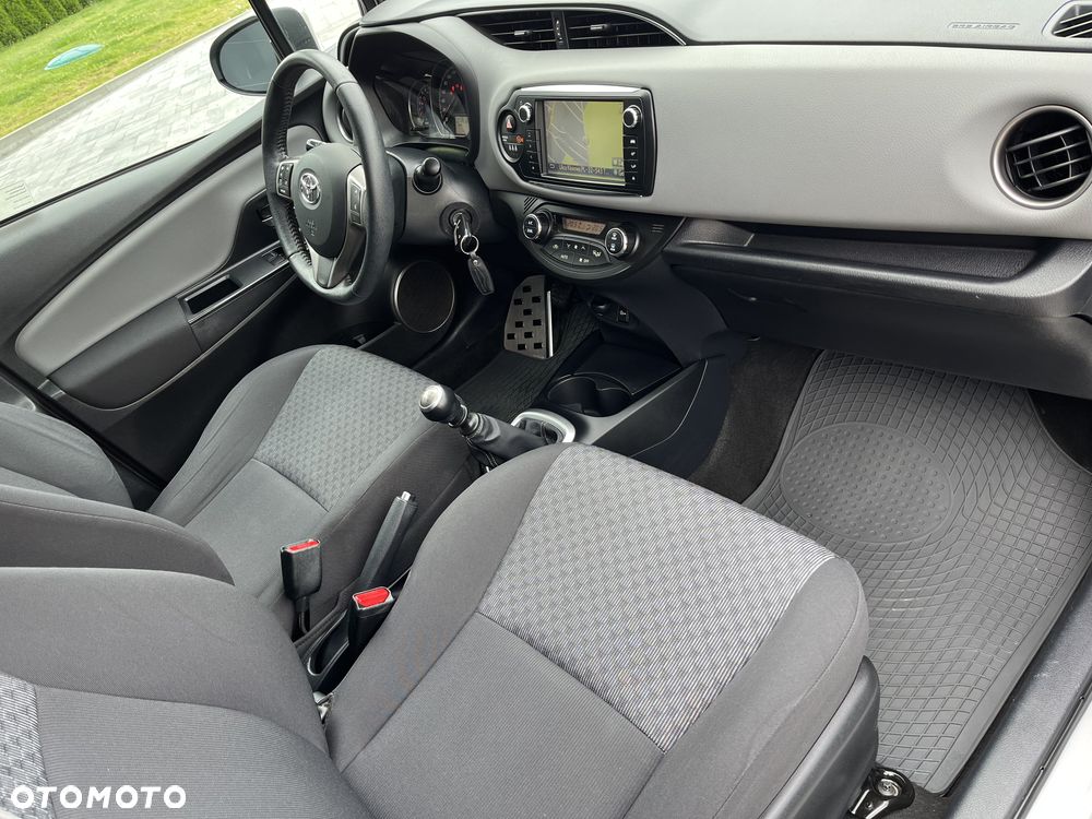 Toyota Yaris 1.33 Prestige - 4