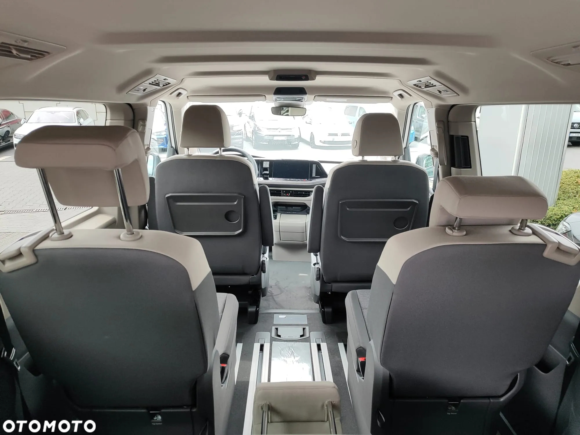 Volkswagen Multivan 2.0 TDI L2 Family DSG - 12