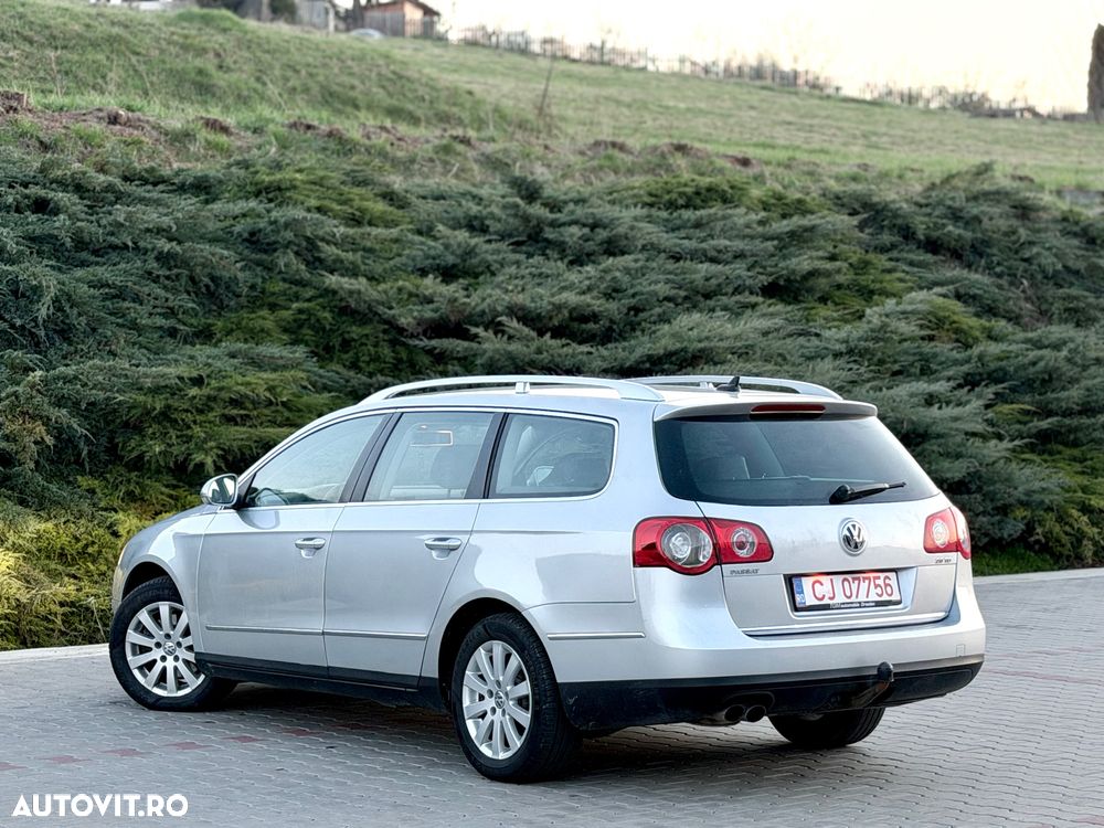 Volkswagen Passat 2.0 TDI DPF Highline - 5