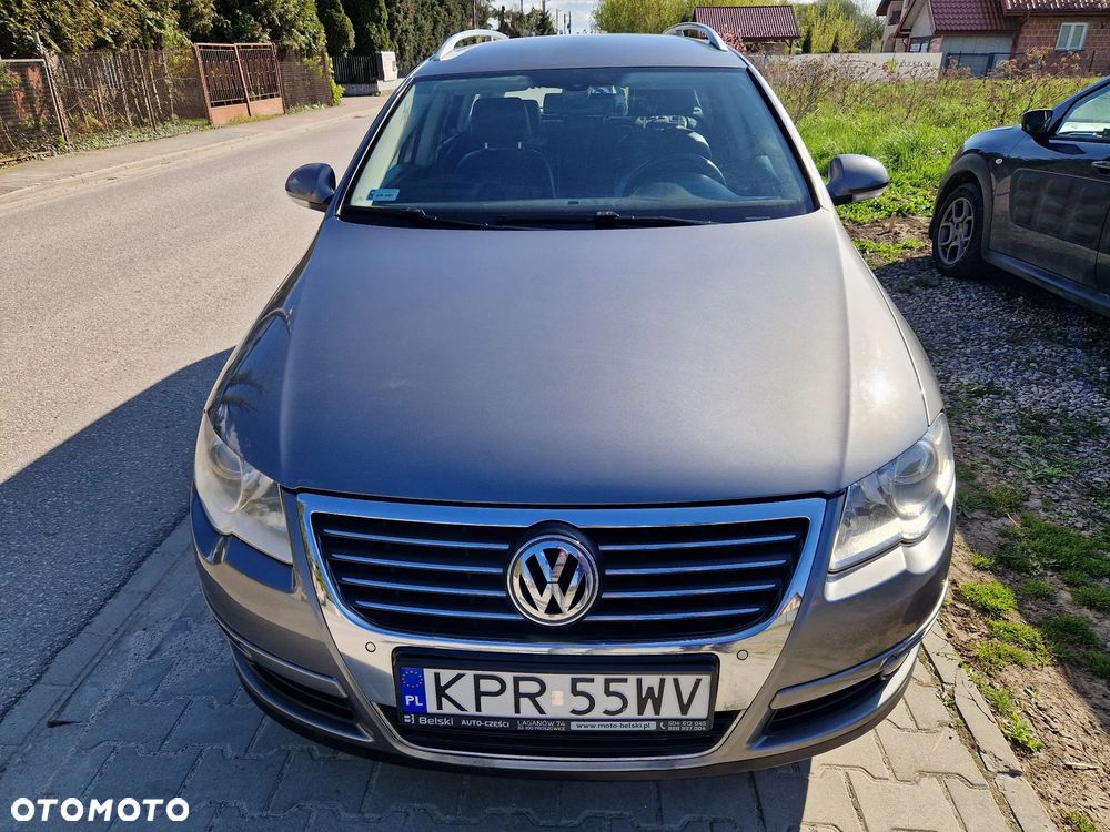 Volkswagen Passat 2.0 TDI DPF Highline - 11