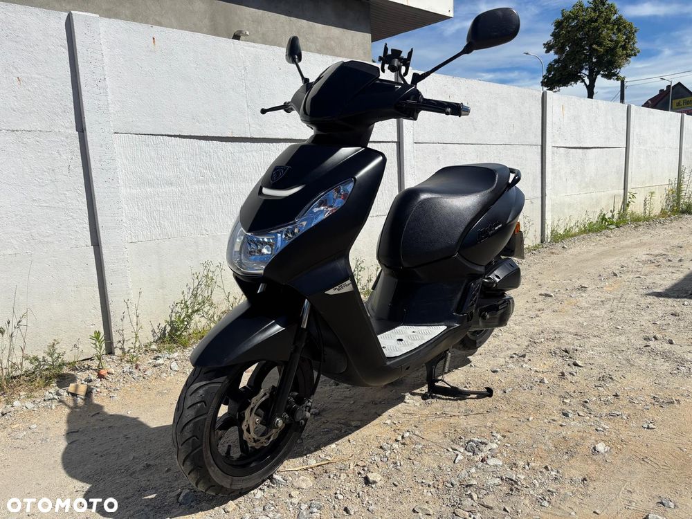 Peugeot Kisbee - 1