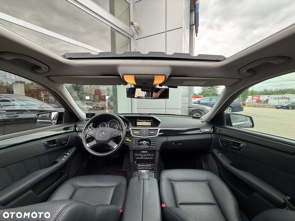 Mercedes-Benz Klasa E 350 4Matic Avantgarde Sport Edition - 2
