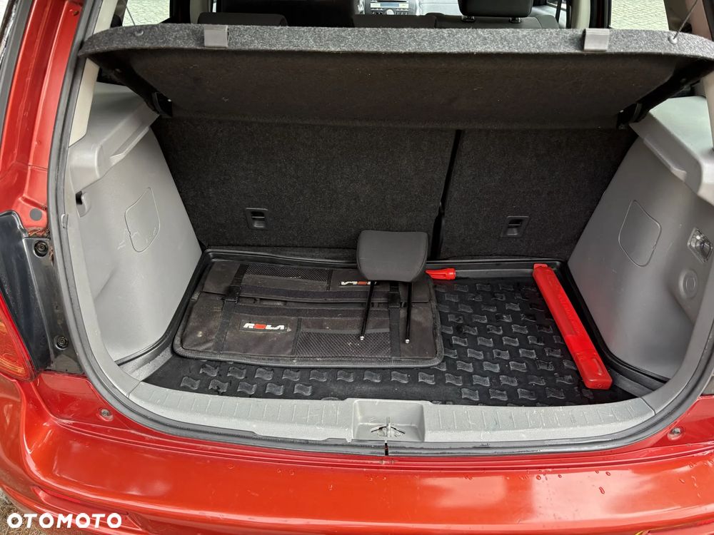 Suzuki SX4 1.6 Premium - 11