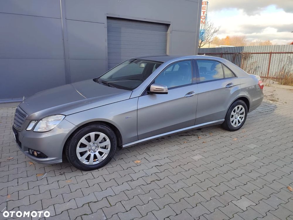 Mercedes-Benz Klasa E ver-200-cdi-classic - 2
