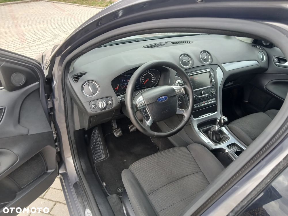 Ford Mondeo 2.2 TDCi Titanium - 16