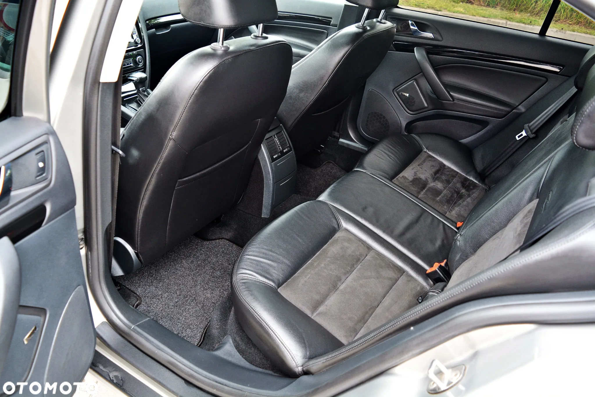 Skoda Octavia 1.8 TSI DSG Laurin & Klement - 21
