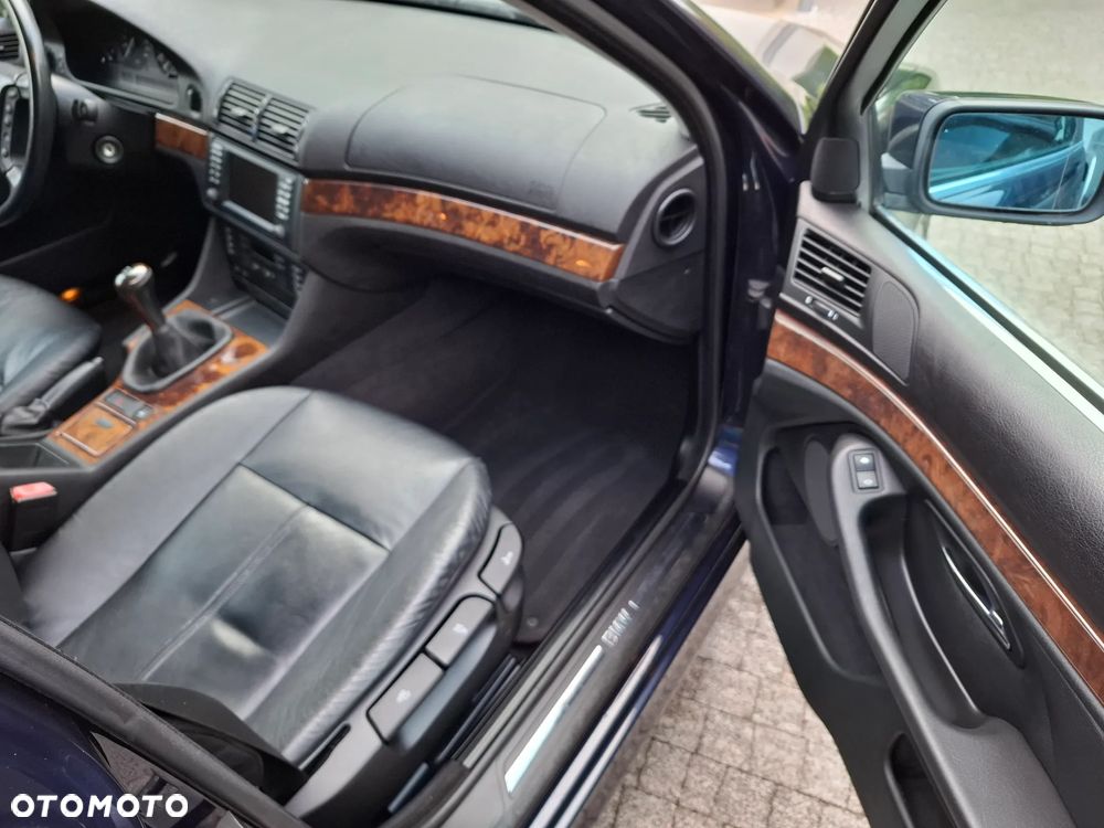 BMW Seria 5 525i - 19