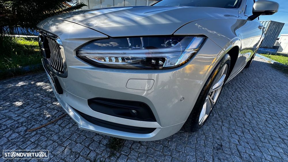 Volvo V90 2.0 B4 Momentum Plus Geartronic - 16