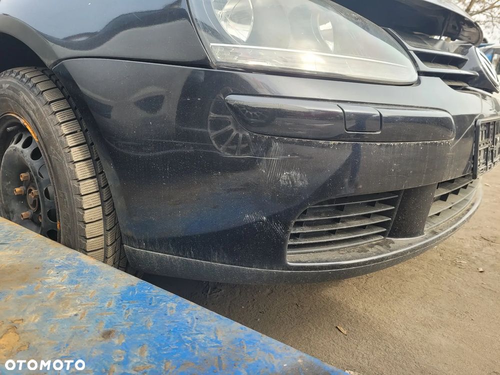 Zderzak Przód Volkswagen Golf V 2005r. LC9Z - 4