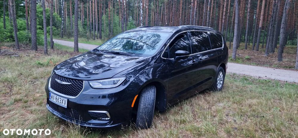 Chrysler Pacifica - 2