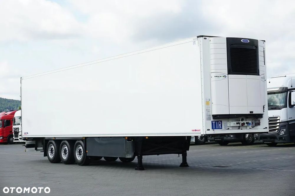 Schmitz Cargobull CHŁODNIA / CARRIER VECTOR 1550 - 2