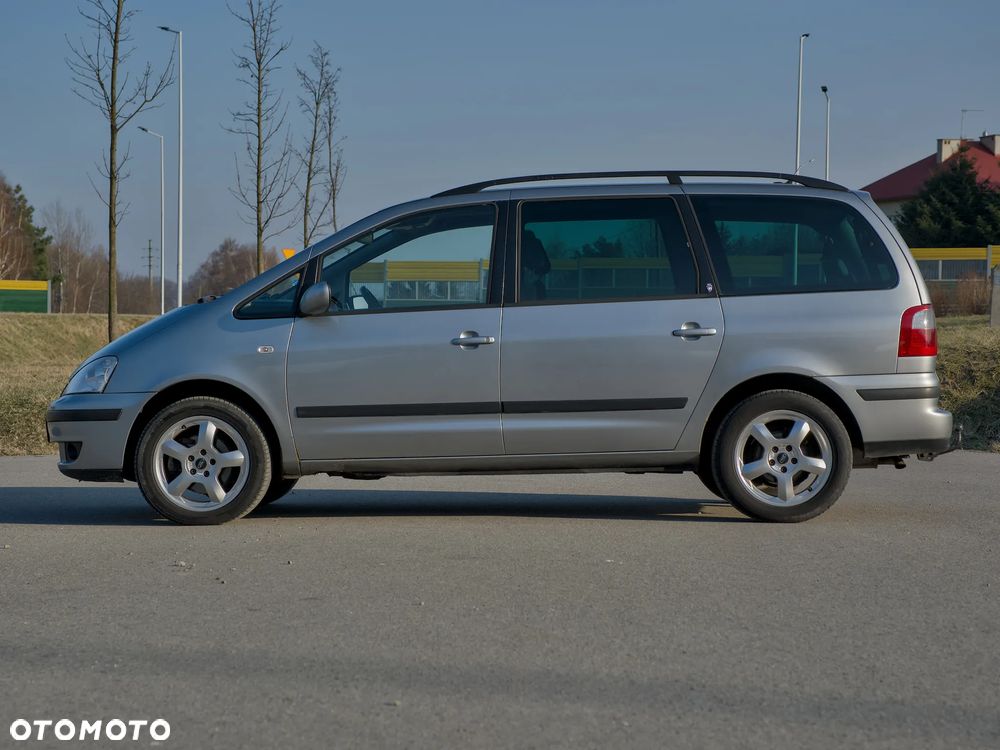 Ford Galaxy 1.9 TDI Ghia - 13