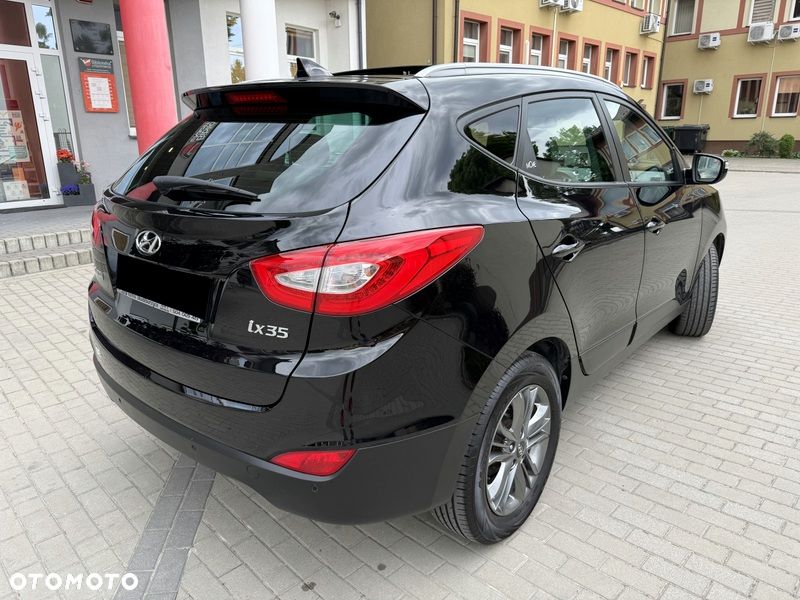 Hyundai ix35 1.6 2WD Fifa World Cup Edition - 4