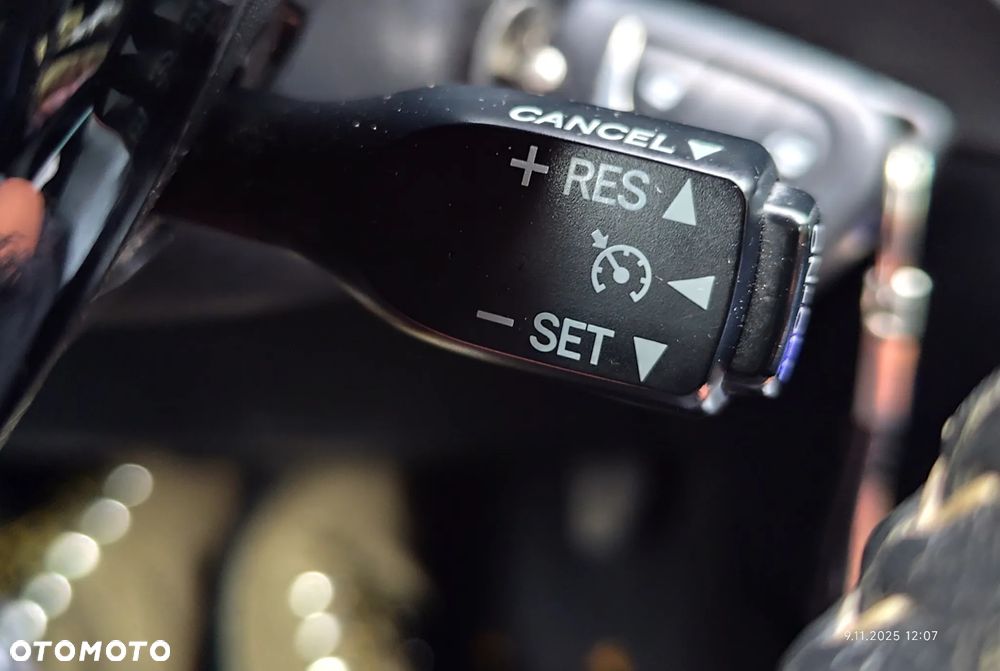 Toyota Yaris Hybrid 1.5 Executive - 8