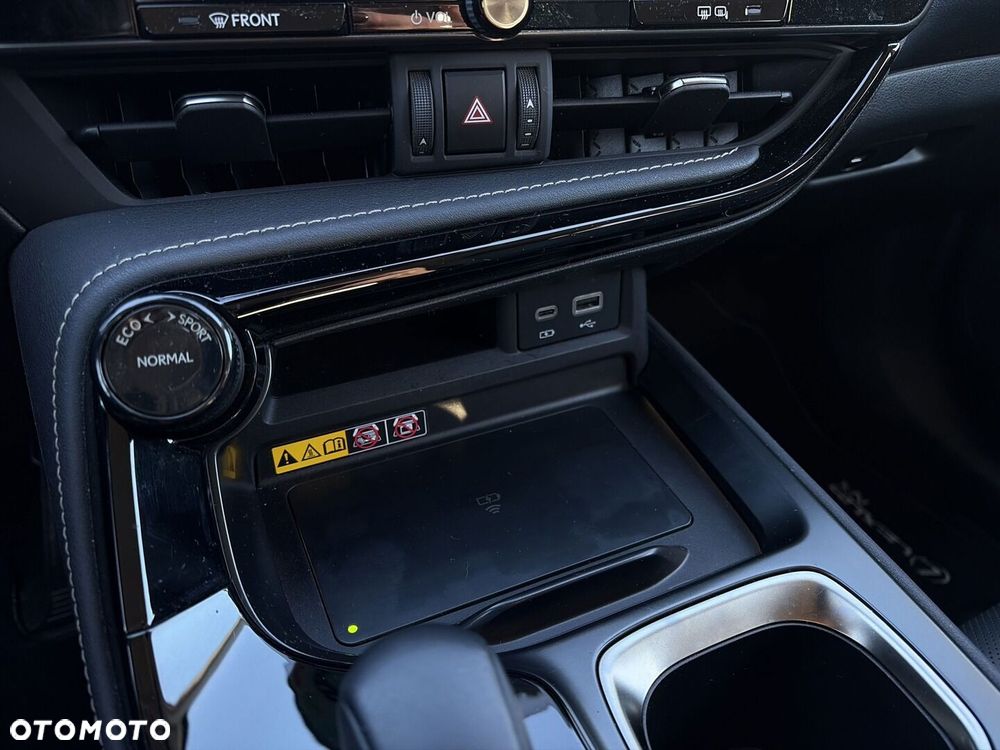 Lexus NX 350h Prestige 2WD - 22
