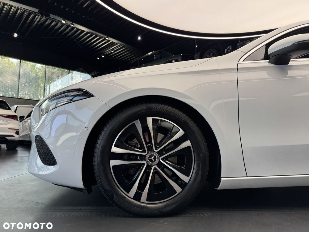 Mercedes-Benz Klasa A 200 d Progressive 8G-DCT - 20