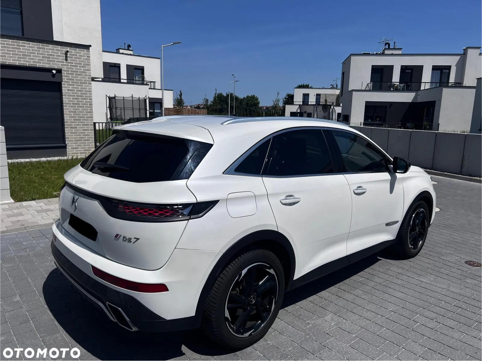DS Automobiles DS 7 Crossback 2.0 BlueHDi Performance Line + - 7