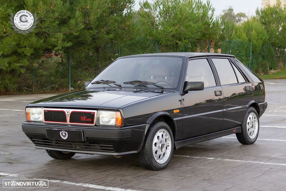 Lancia Delta 1.6 HF Turbo - 1