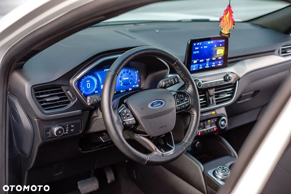Ford Kuga - 21