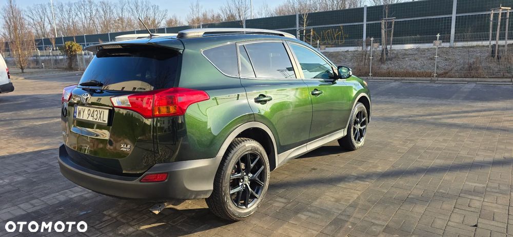 Toyota RAV4 - 6