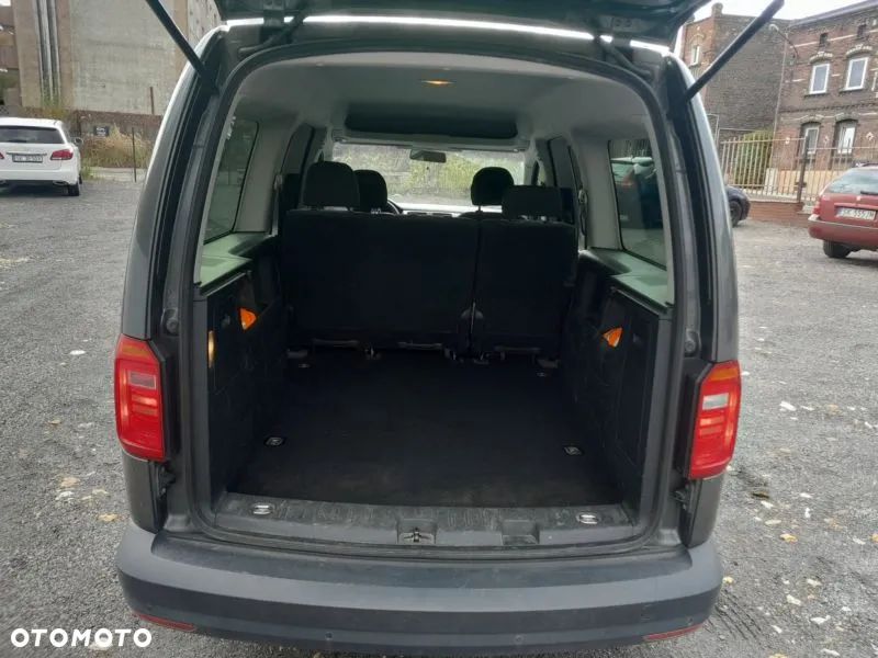 Volkswagen Caddy Maxi 2.0 TDI Comfortline - 24