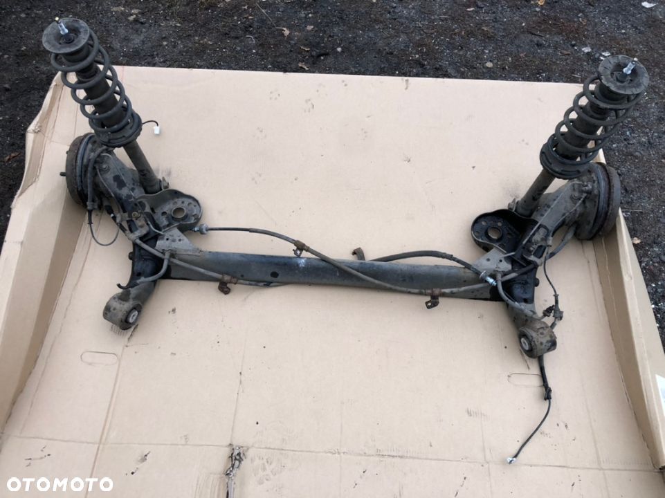 KIA PICANTO II 11-16 TYLNA OS BELKA ZAWIESZENIA TYL AMORTYZATOR SPREZYNA - 1